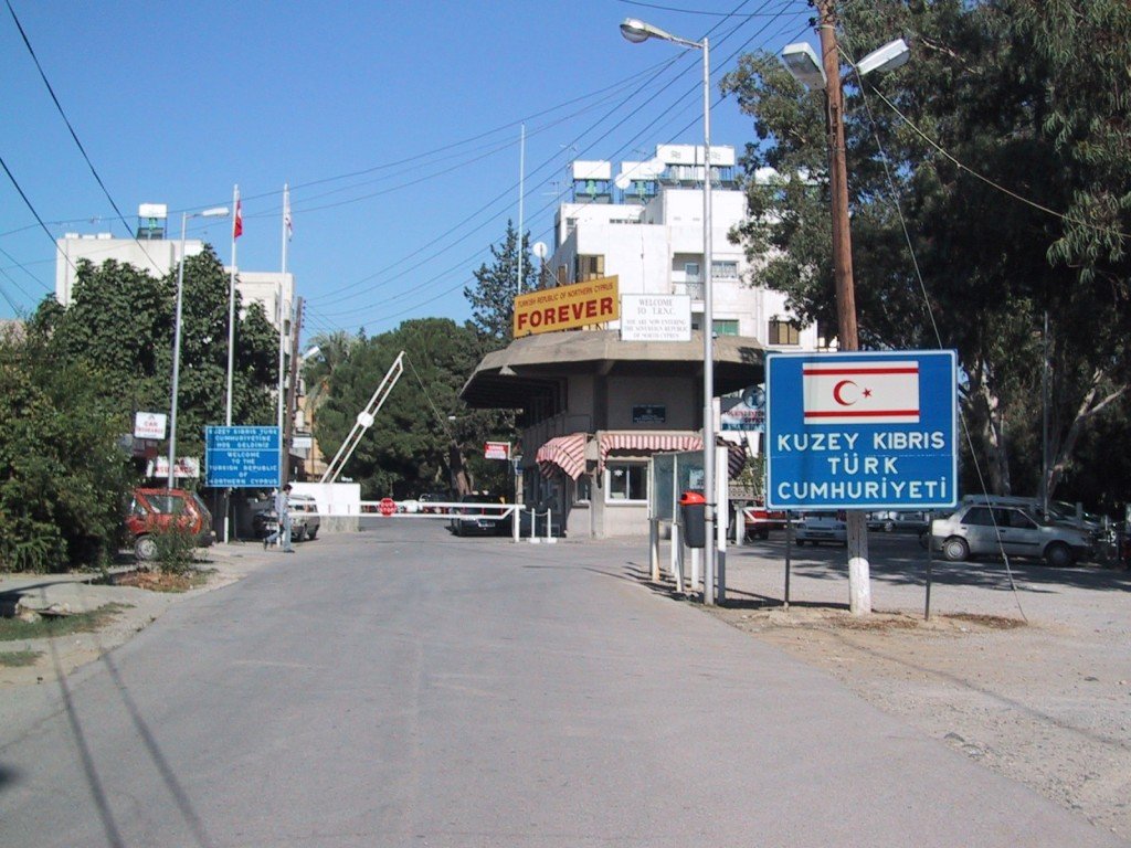 kuzey kıbrıs güney kıbrıs’a geçiş